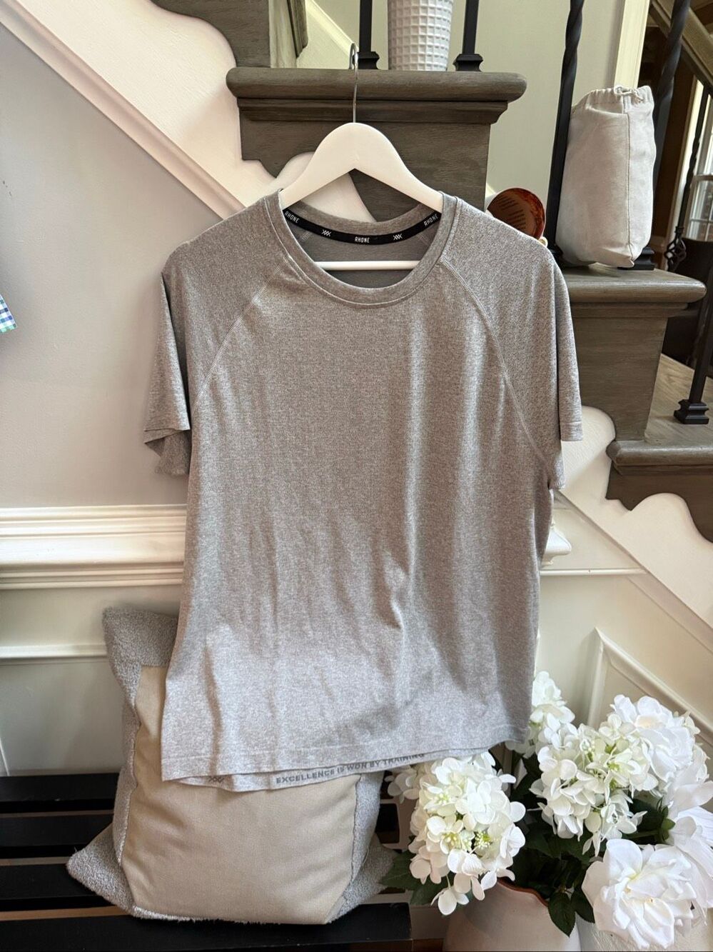 Rhône Gray Mesh Athletic T-Shirt sz L NWOT
